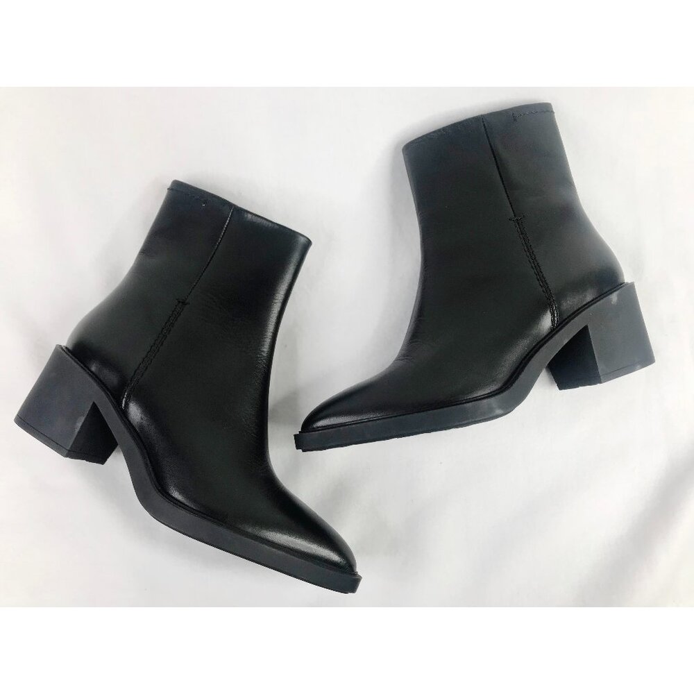 La Canadienne Black Leather Ankle Boots Booties 7.5 US 38 EU Made In Spain